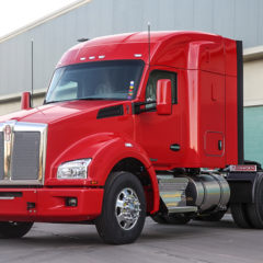Kenworth presentó nuevos camiones con motores de gas natural